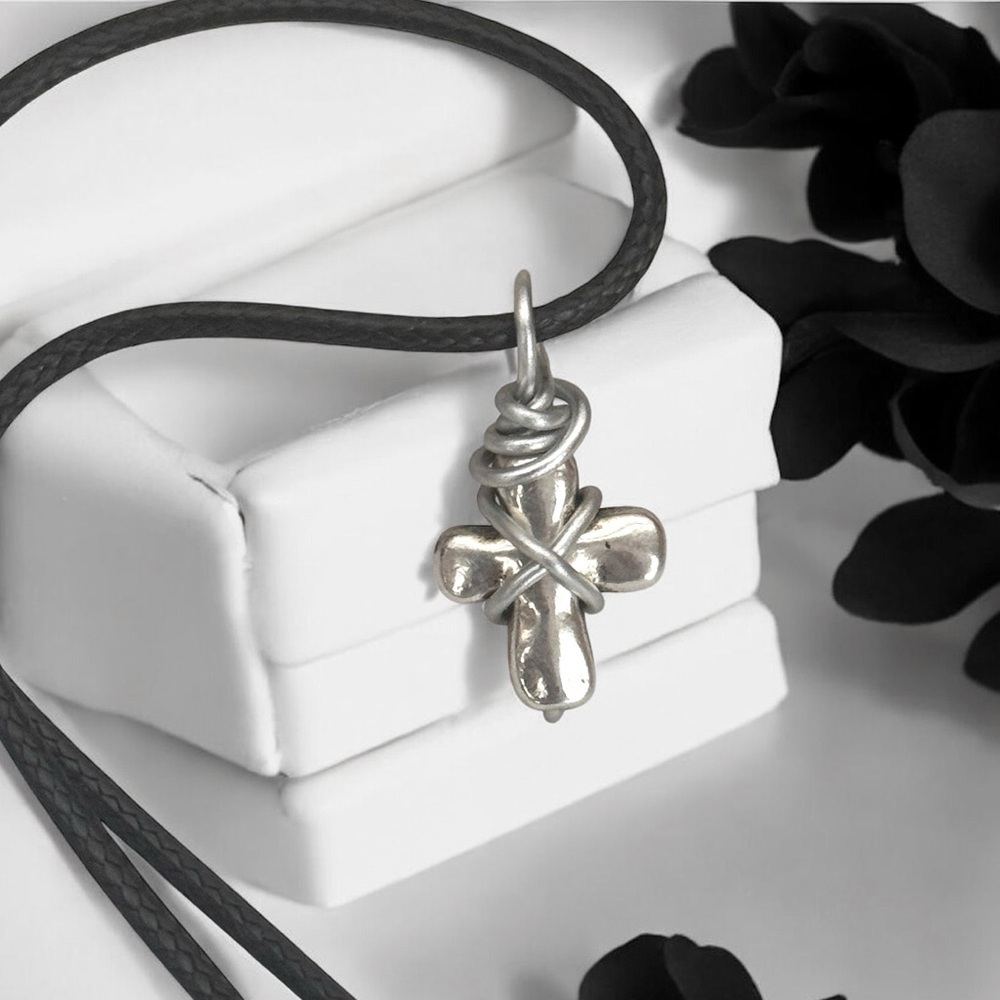5 For $25💫Alternative Silver Cross Pendant Necklace